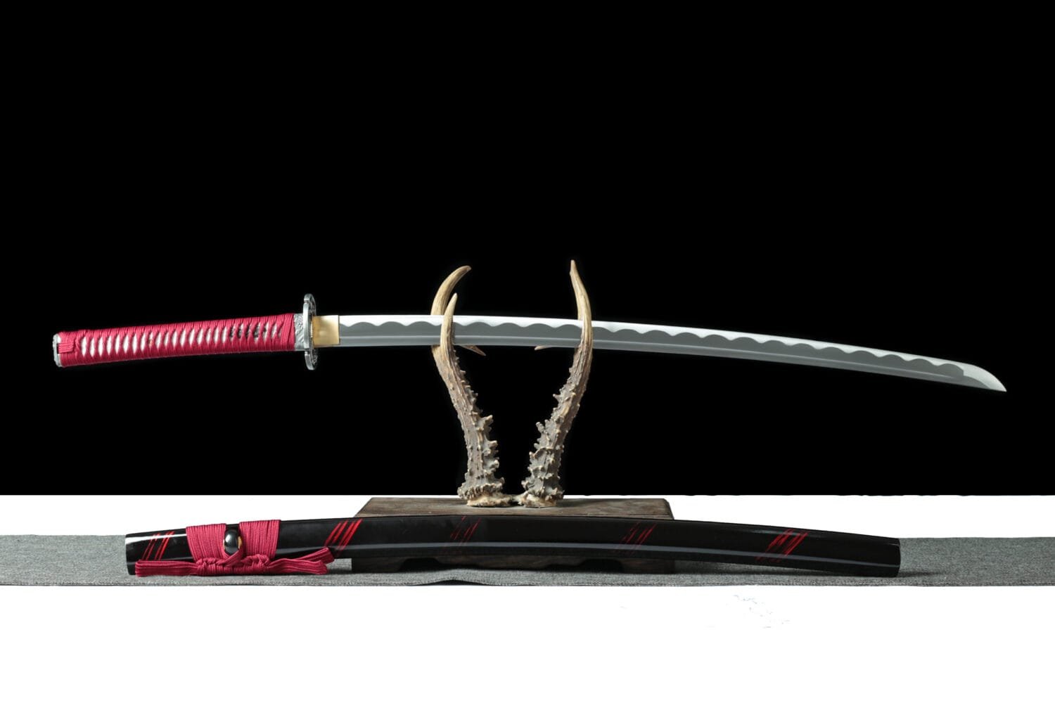 1060 Carbon Steel Katana - Handmade Japanese samurai sword-Wrapped Saya and Alloy Fittings