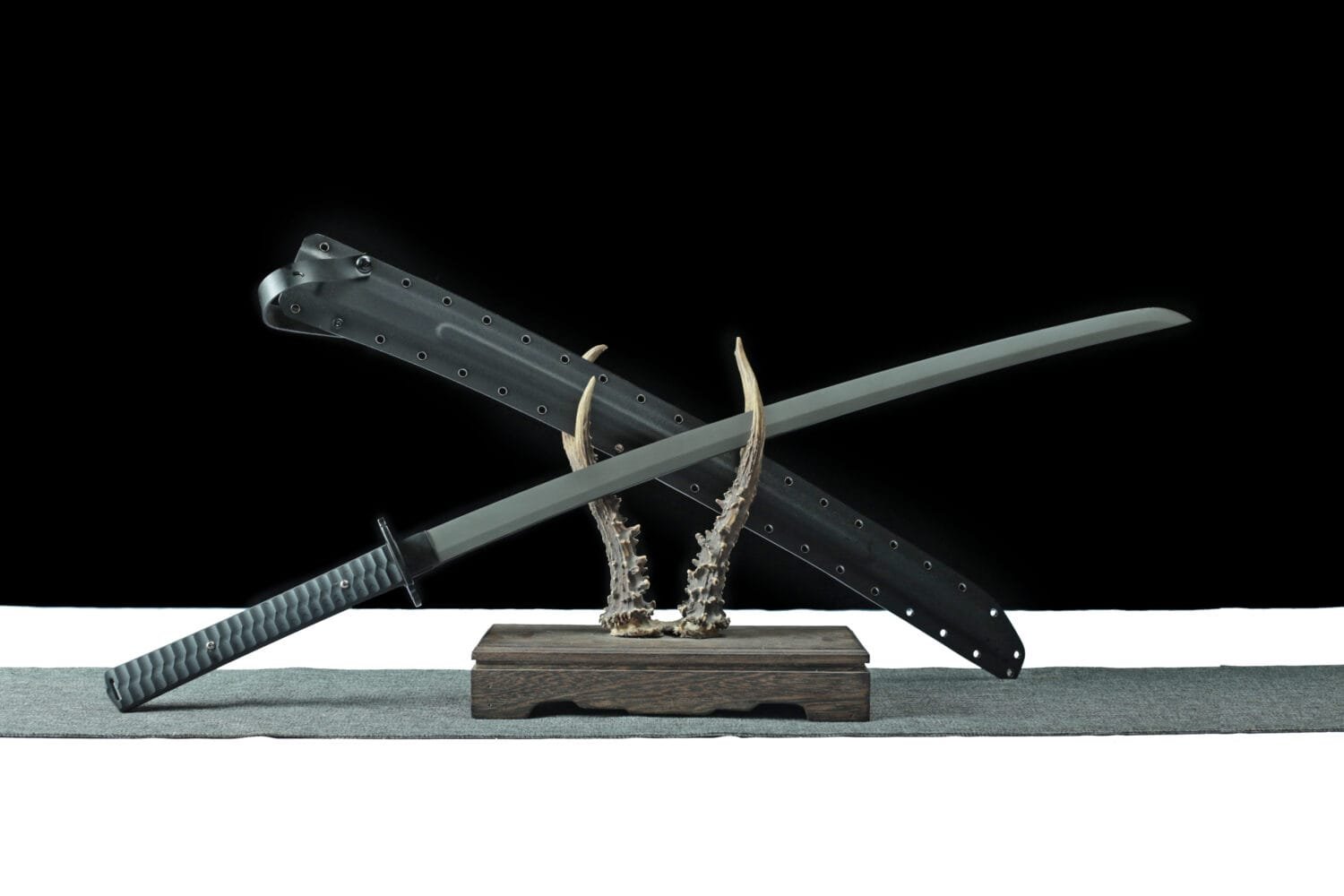 carbon steel titanium plated titanium plated-Tactical Katana with K-Saya