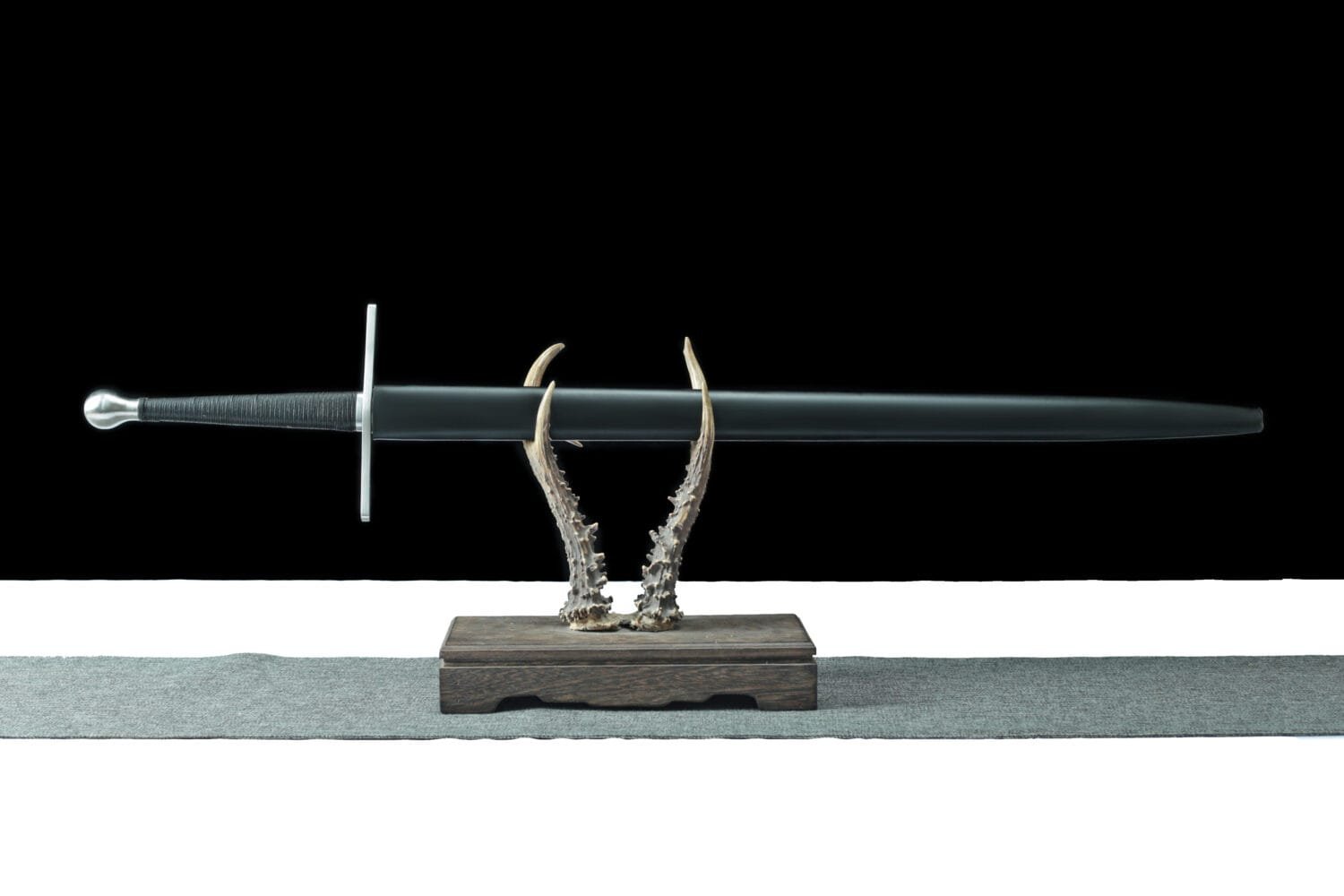 4 High Manganese Steel Katana - Handmade Japanese samurai sword with Ball-Shaped Pommel and Hand-Wrapped Black Cord Handle