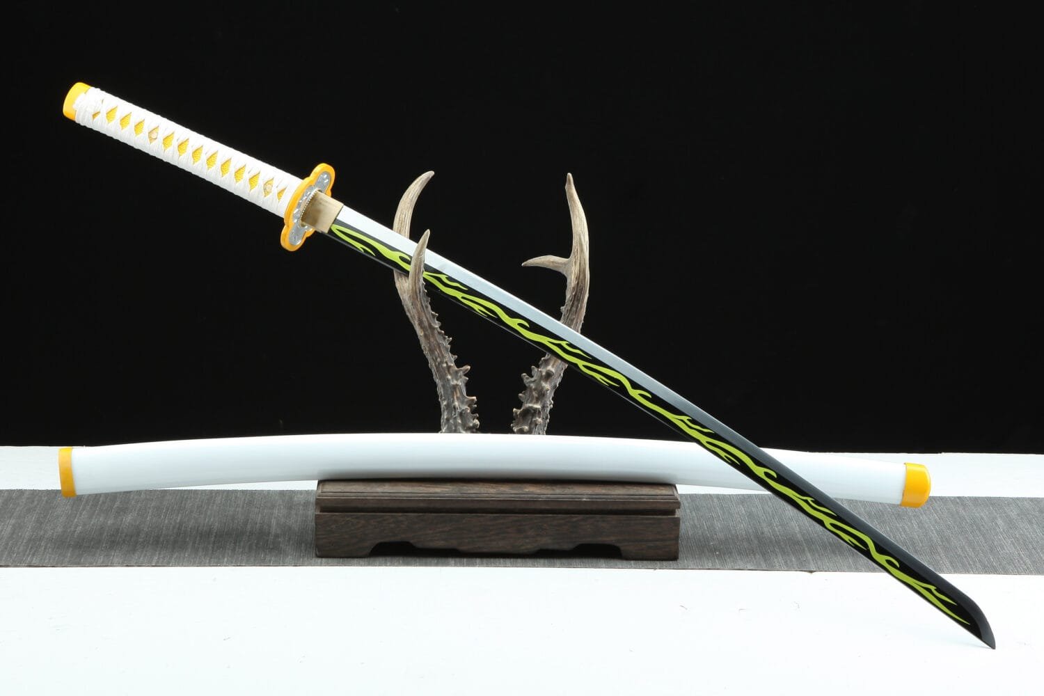Agatsuma Zenitsu Sword-Demon Slayer Sword With 1060 steel