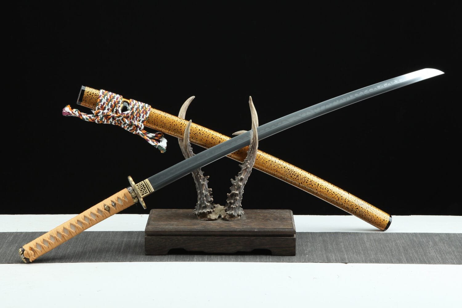 1095 Steel Clay-tempered-Handmade Japanese samurai sword