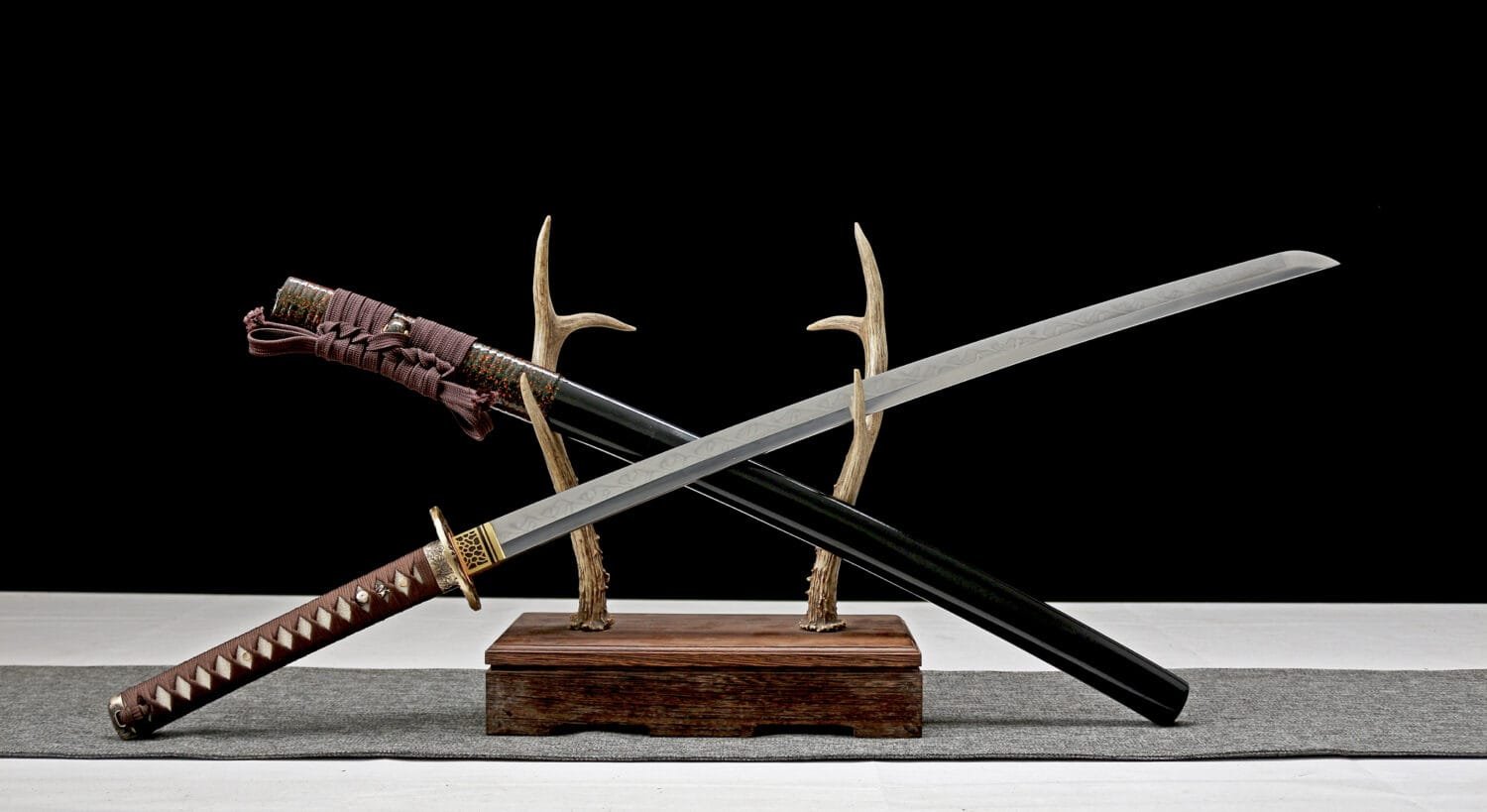 new_ABUIABACGAAgm72apQYovPex1wcwwCg4kBY Handmade Japanese samurai sword -1095 Steel- Nighthawk