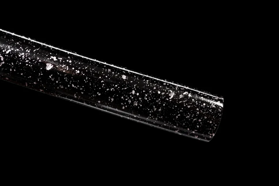 8415A717-111C-22D1-ABC0-2CC2188B3893 handmade Japanese katana with a black snowflake scabbard, made from 1095 steel