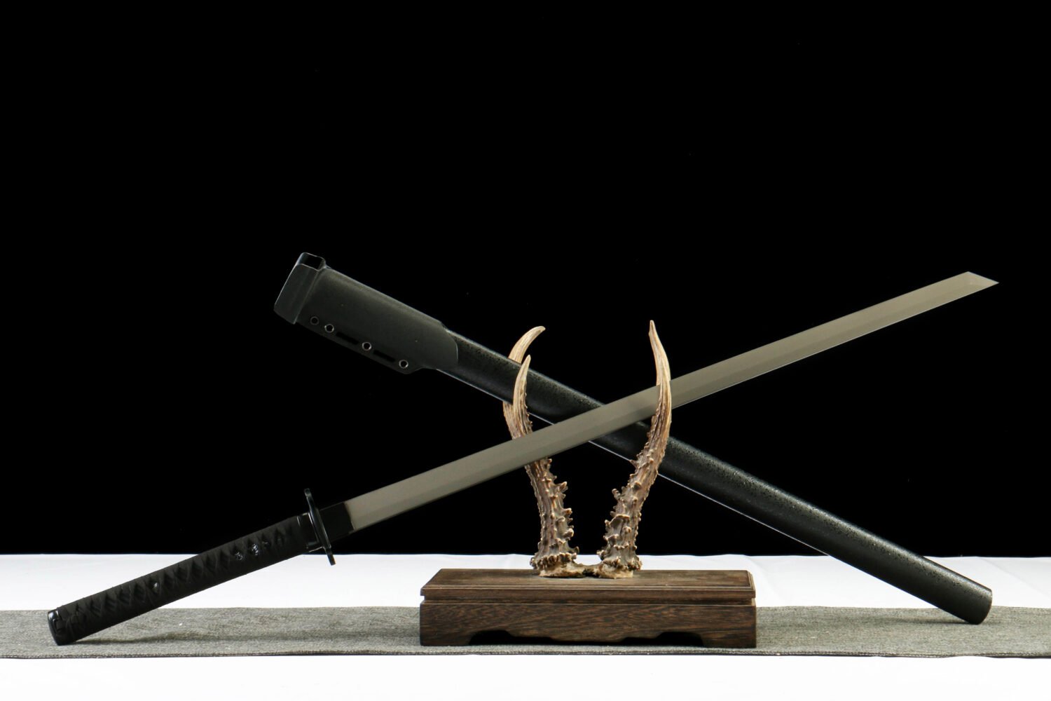 1060 carbon steel – pure hand-made Japanese katana – solid wood paint + half K sheath – Reaper series sword-Reaper-Demon Child