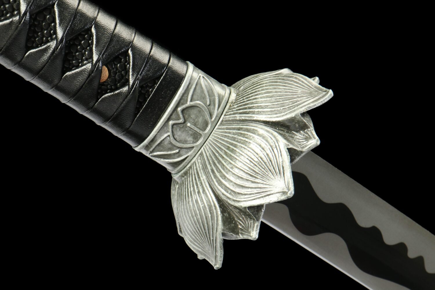 65Mn  Steel- - pure hand-forged samurai sword - green wood sheath material - zinc alloy fittings - silver black brown - lotus - immortal cut open the door