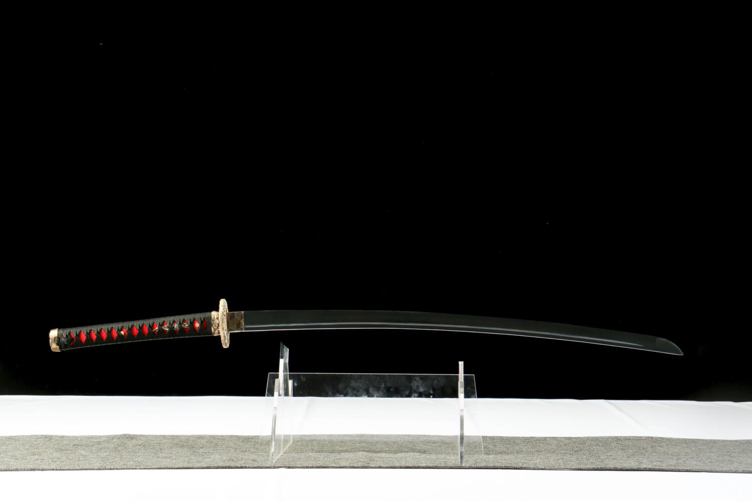 IMG_8284 Patterned Steel - Purely Hand-Forged Katana - Green Leather Scabbard - Copper Hardware - Roasted Black - Purgatory Vein