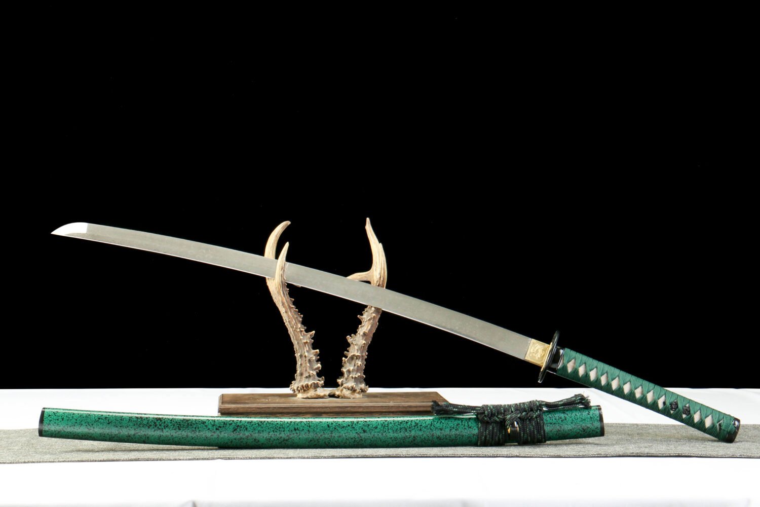 Damascus steel - pure handmade Japanese katana - green leather sheath - iron fittings - genuine leather handle - Green-Qingbo