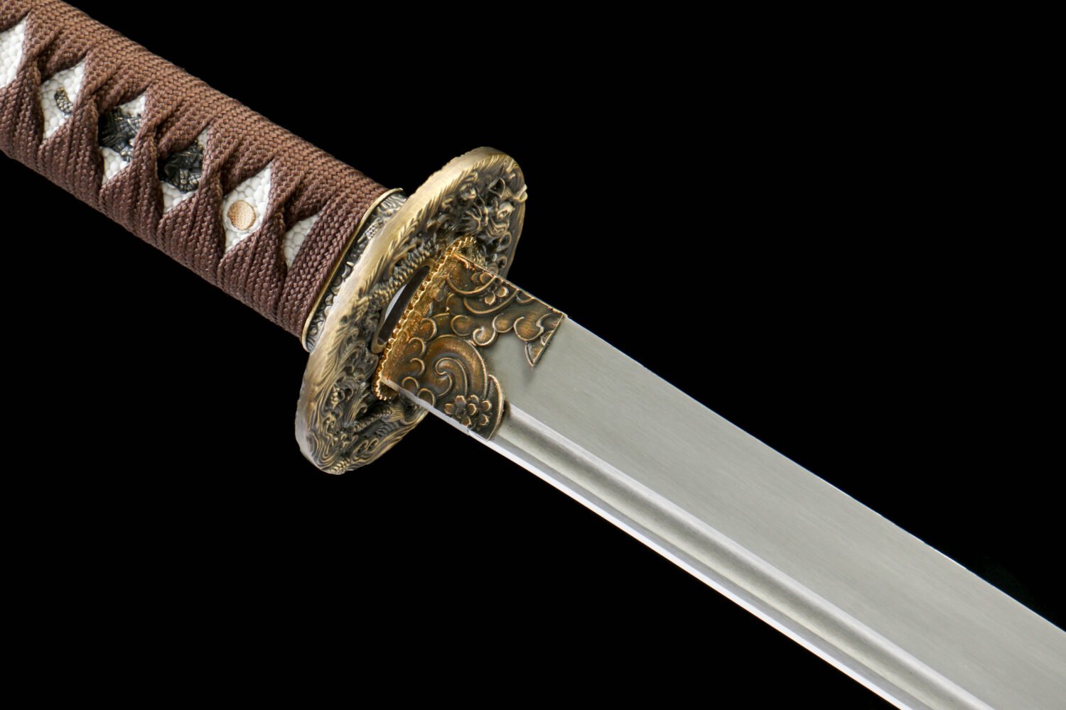 IMG_8907 65Mn steel  - Pure Hand-Forged Katana - Green Wood Scabbard - Zinc Alloy Fitting - Scales - Black Feather
