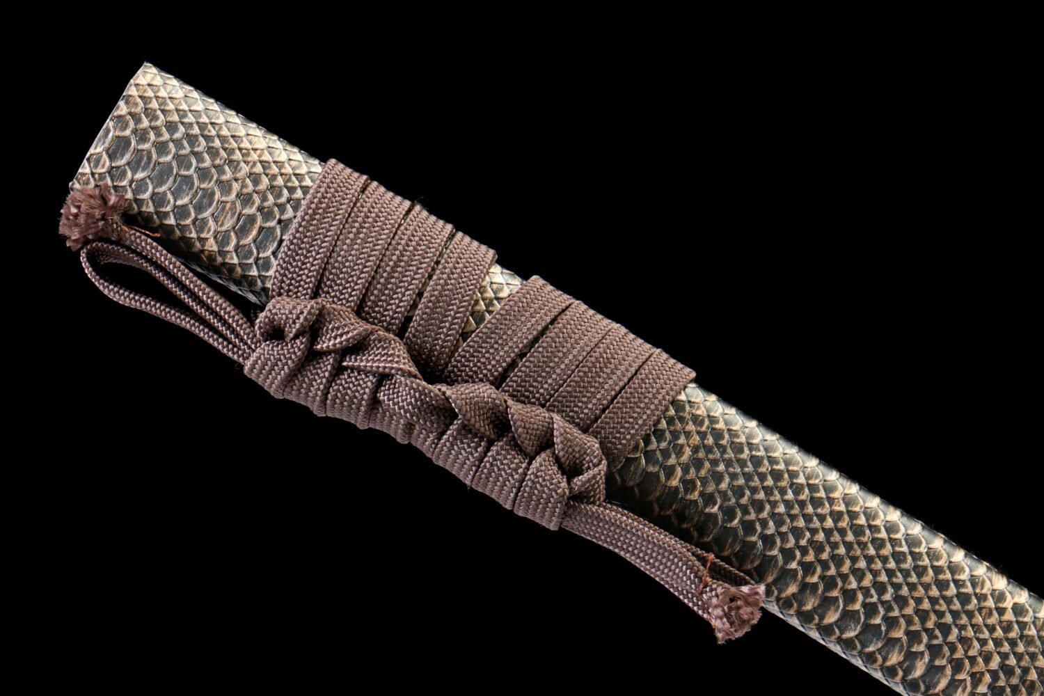 IMG_8916 65Mn steel  - Pure Hand-Forged Katana - Green Wood Scabbard - Zinc Alloy Fitting - Scales - Black Feather