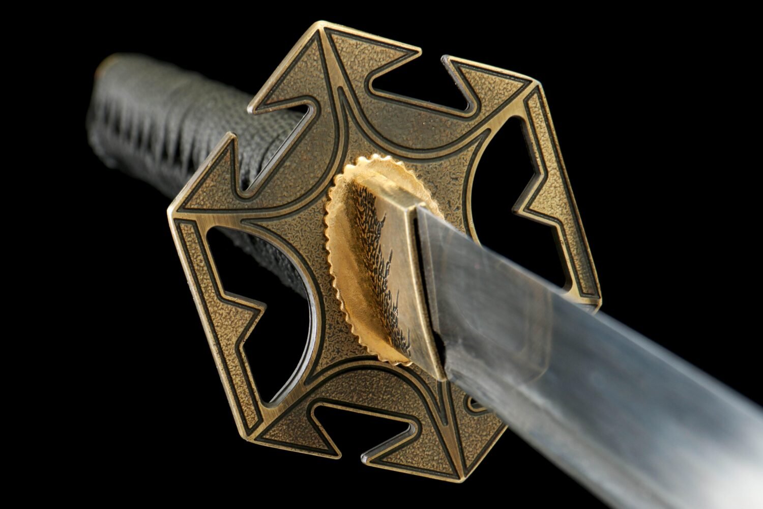 IMG_9931 1065 steel - pure hand-forged samurai sword - green leather sheath - red - deep fire