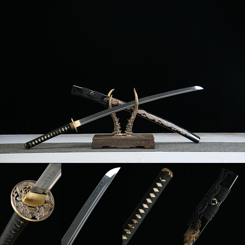T10 steel - pure handmade Japanese katana - earth-covered and burnt blade - green leather sheath - copper fittings - Tianlong