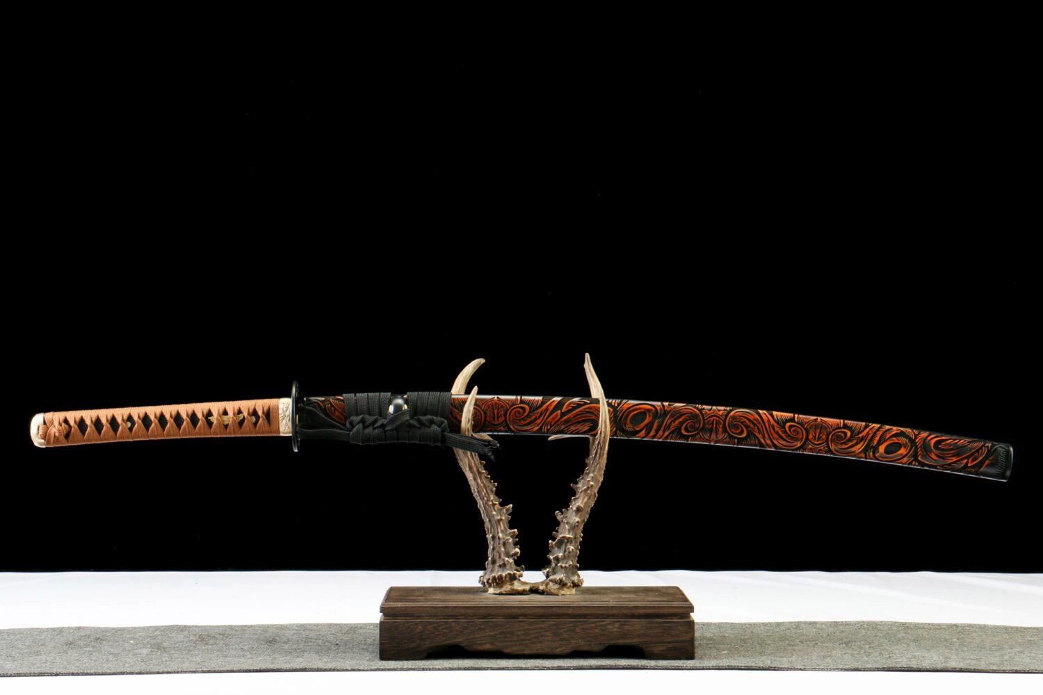 IMG_0520 T10 steel - pure handmade Japanese katana - earth-covered and burnt blade - green leather sheath - iron fittings - shadow carving