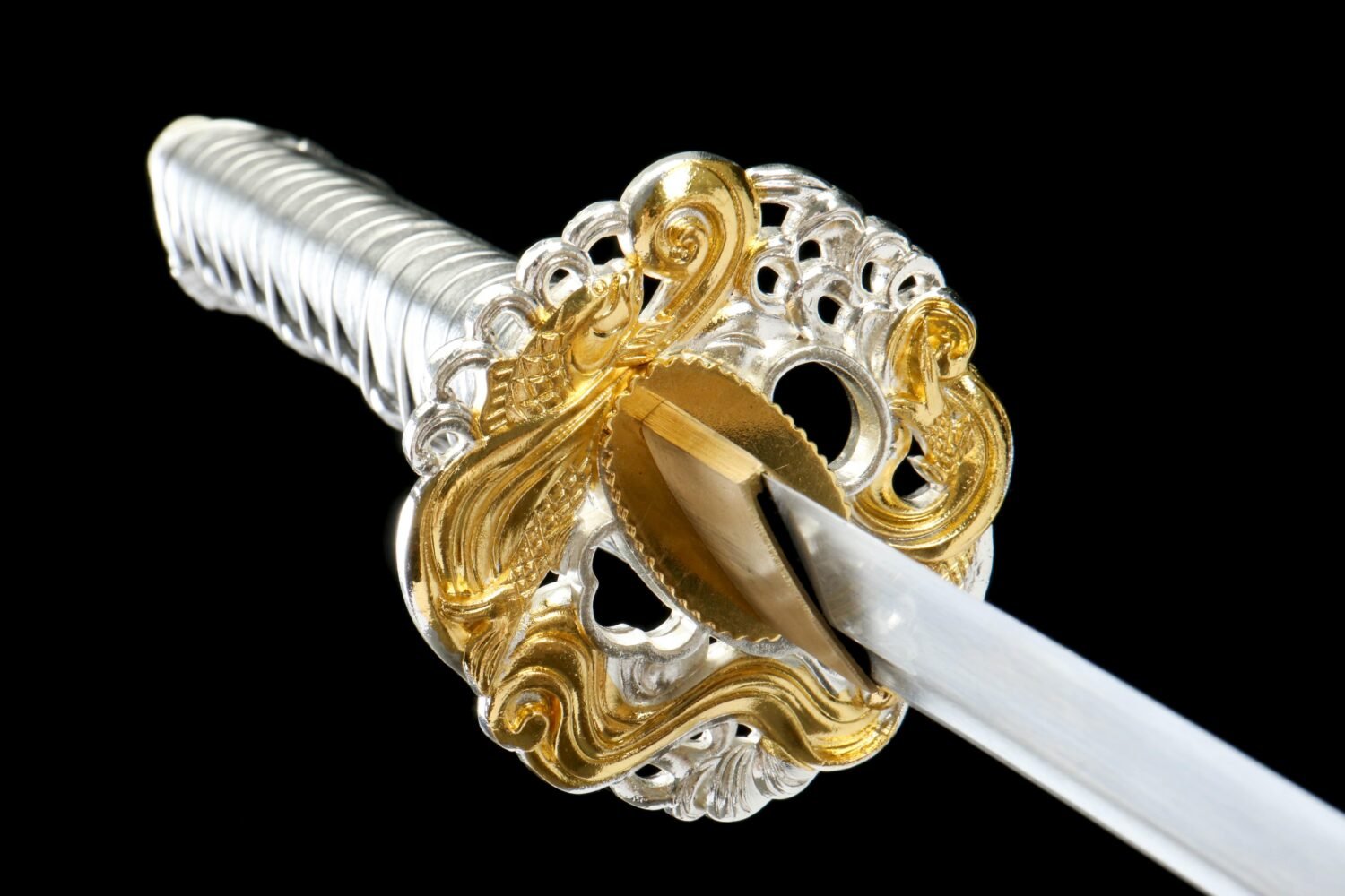 IMG_0644 1065 steel - pure handmade Japanese katana - alloy fittings - green leather sheath - koi wakizashi