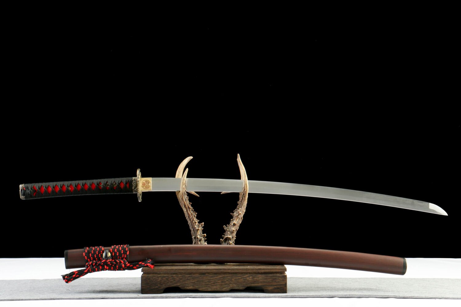 IMG_1287 1065 steel - pure hand-forged samurai sword - zinc alloy fittings - wine red tree pattern high carbon steel samurai sword - red claw
