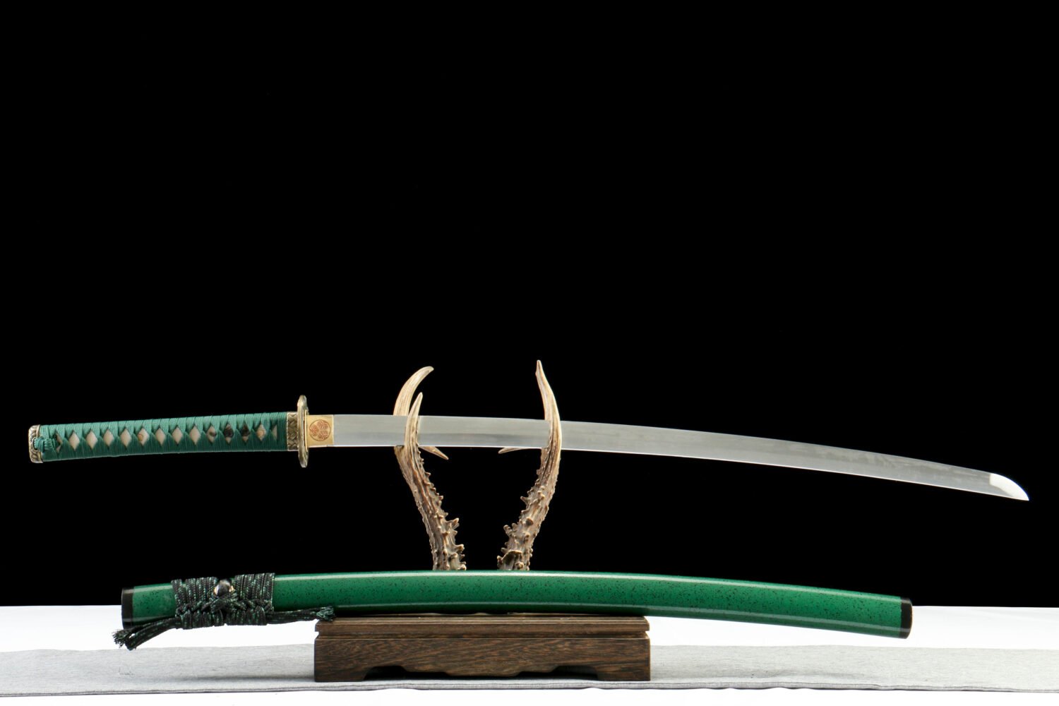 1065 steel - pure handmade Japanese samurai sword - zinc alloy fittings - green bamboo leaf high carbon steel samurai sword - Shenmu