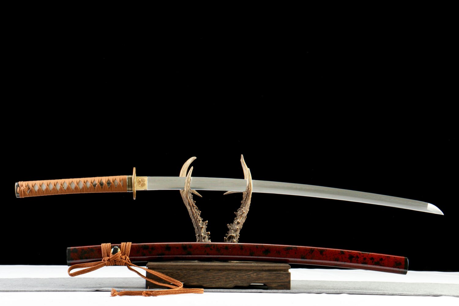T10 steel - pure handmade Japanese katana - covered with earth and burned blade - iron equipment - burned blade katana - Jinlufeng