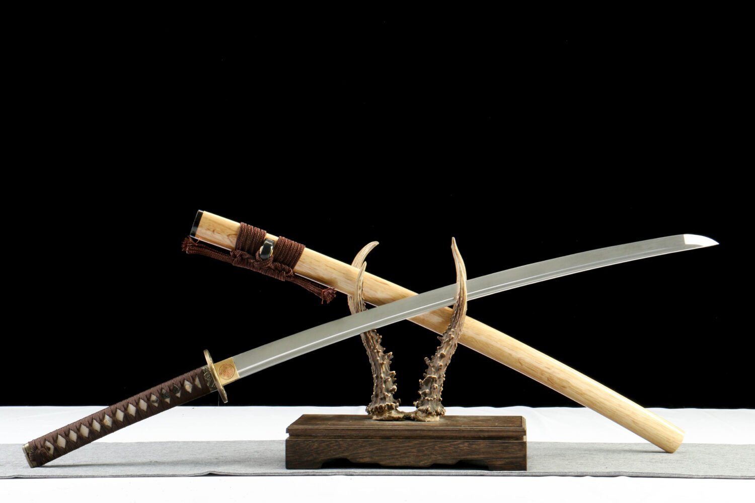 1065 steel - pure handmade Japanese katana - zinc alloy fittings - original wooden sheath high manganese steel katana - jade blade