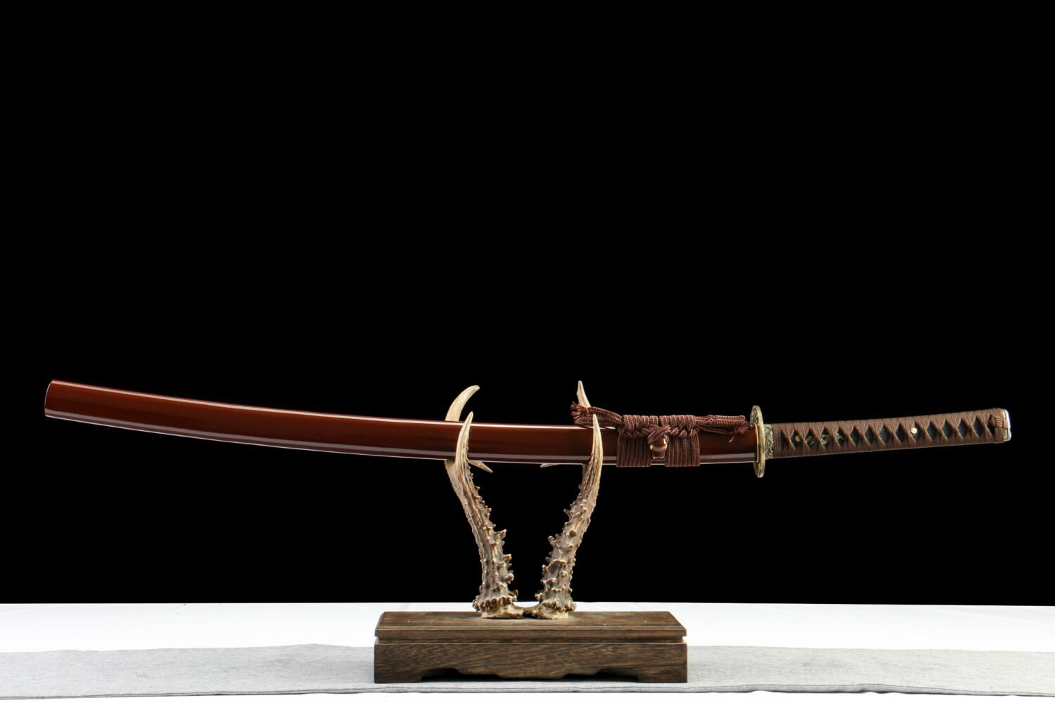 IMG_2002 1065 steel - pure handmade Japanese katana - green leather sheath - zinc alloy fittings - wine red high manganese steel katana - dark edges