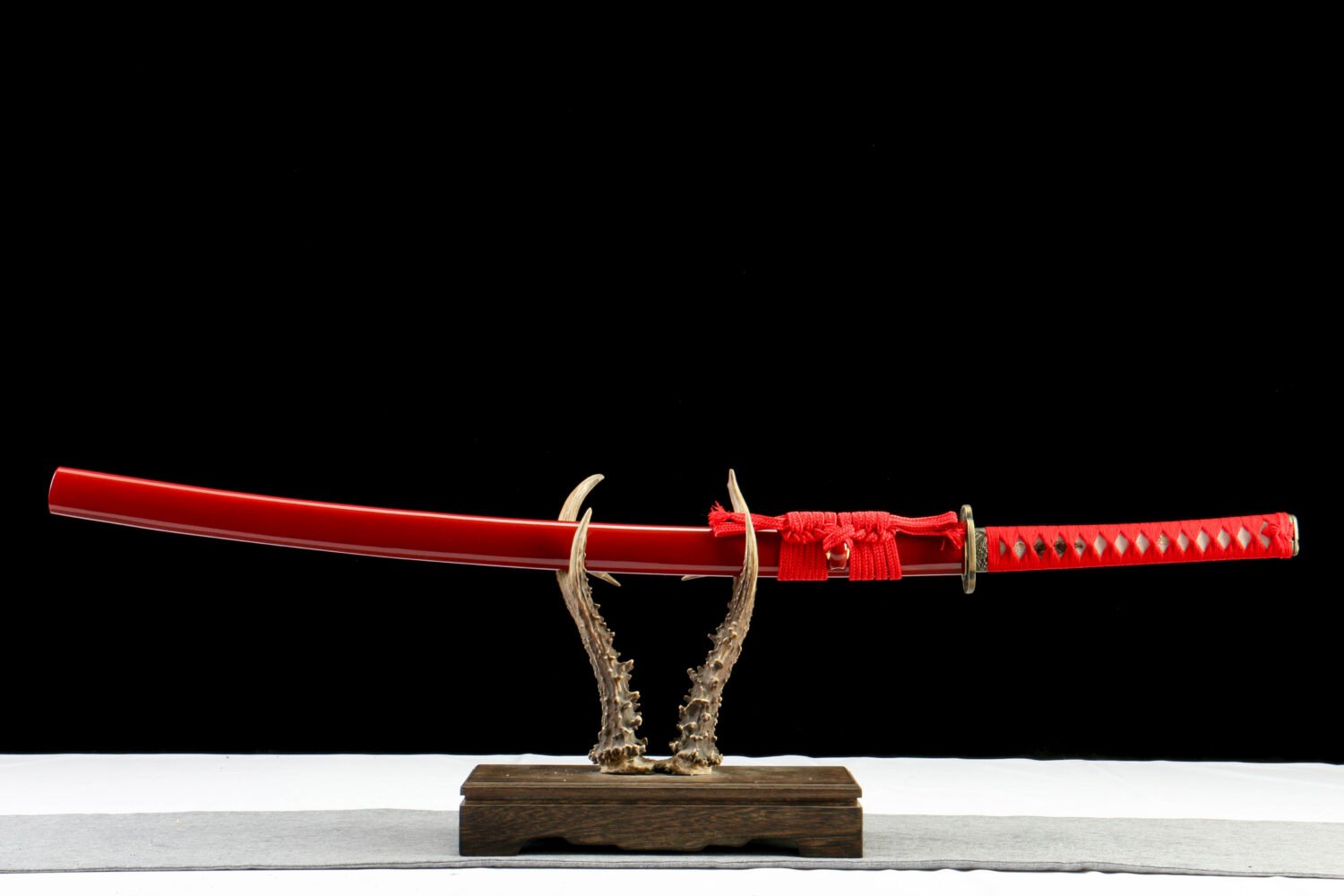 IMG_2125 1065 steel - pure hand-forged samurai sword - zinc alloy fittings - bright red high carbon steel samurai sword - Zhu Rui