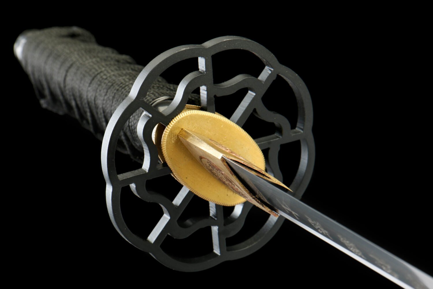 IMG_2244 1065 steel - pure hand-forged samurai sword - green leather sheath - iron equipment - iron special lower thread high carbon steel samurai sword - black edge