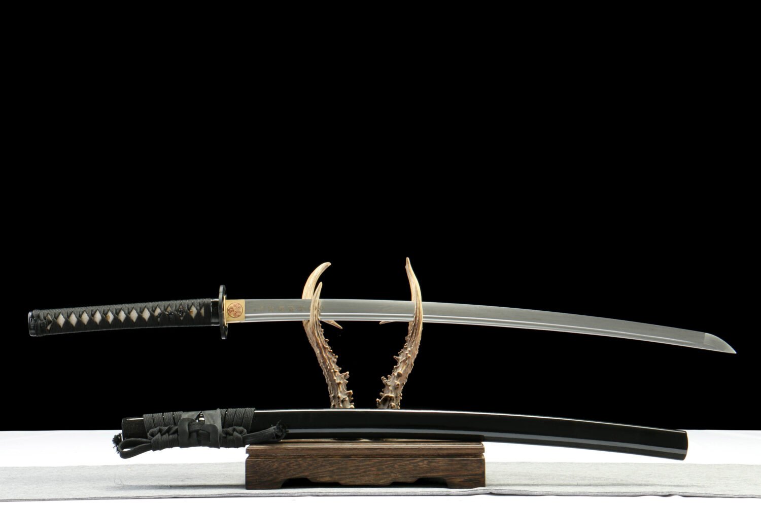 IMG_2279 1065 steel - pure hand-forged samurai sword - iron equipment - special low-carbon high-carbon steel samurai sword - Jinmiefeng