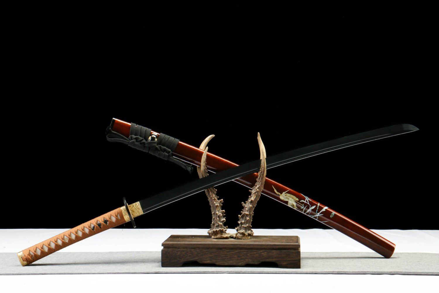 IMG_2585 1065 steel - pure handmade Japanese katana - green leather sheath - iron fittings - crane high carbon steel blackened katana - brown blade