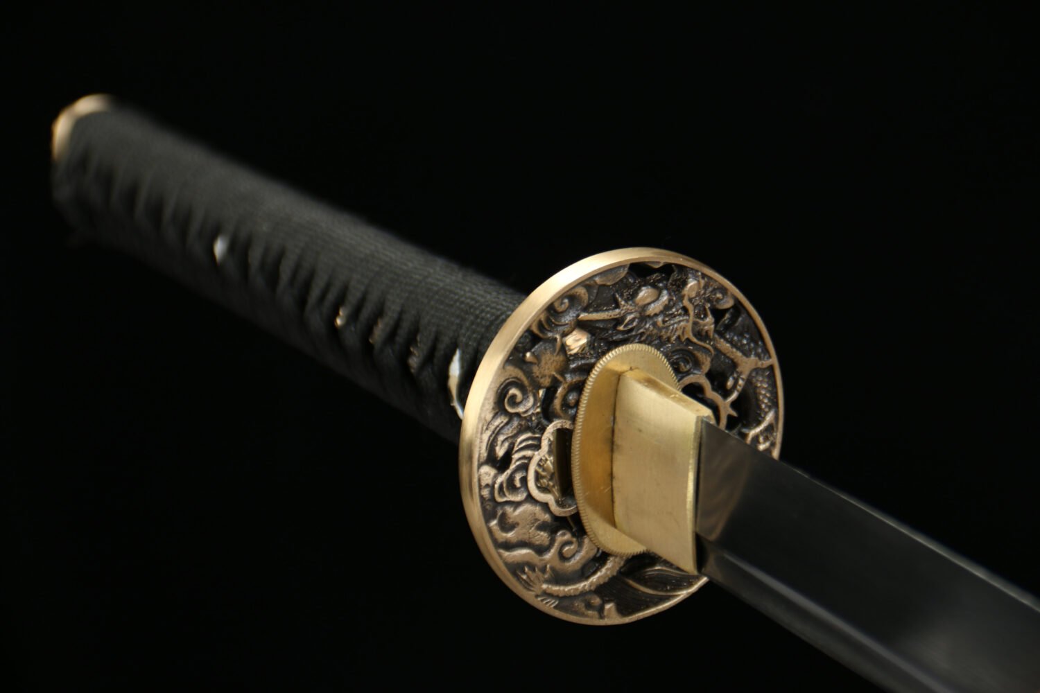 IMG_4215 Patterned steel-handmade Japanese samurai sword-green leather sheath-copper equipment-Bingpo