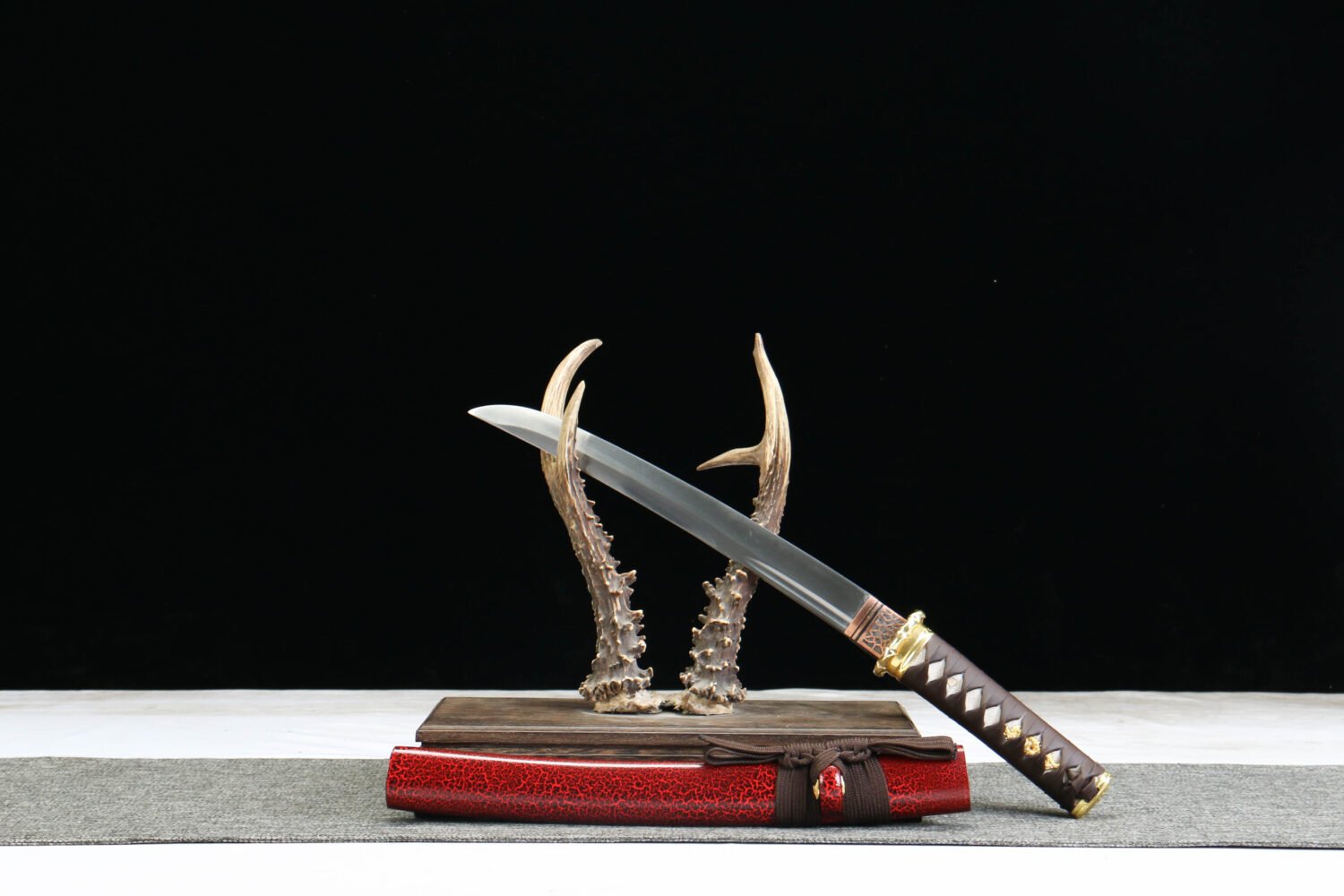 IMG_4920 1065 steel - pure handmade Japanese katana - green leather sheath - zinc alloy fittings - reddish brown - skyfire