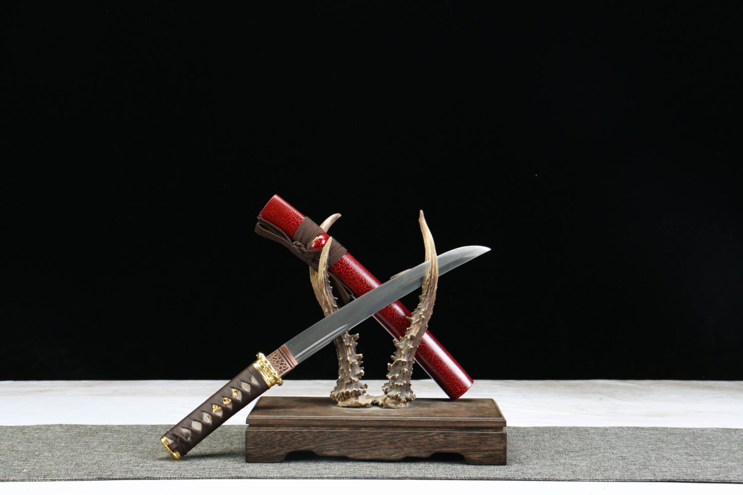 IMG_4935 1065 steel - pure handmade Japanese katana - green leather sheath - zinc alloy fittings - reddish brown - skyfire