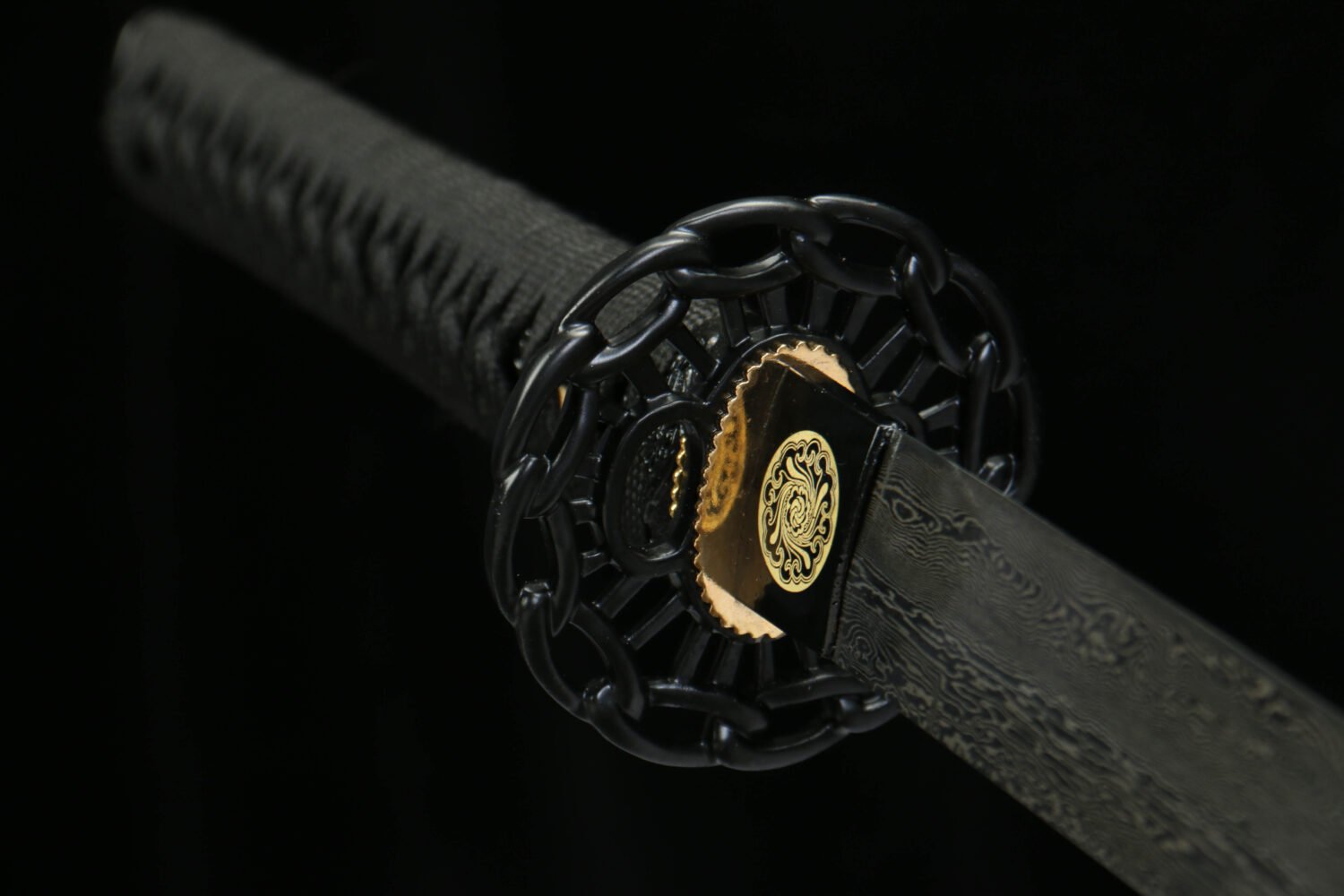 Patterned Steel - Handmade Japanese Katana - Green Leather Scabbard - Iron Harness - Black Sky