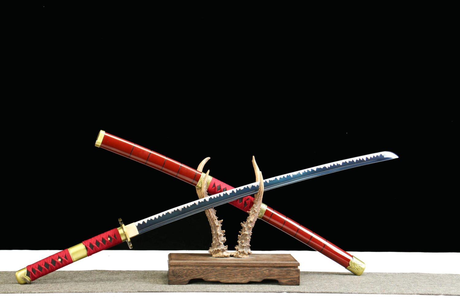 1045 steel - pure hand-forged samurai sword - green leather sheath - alloy fittings - special craftsmanship - red - 3rd generation Kitetsu