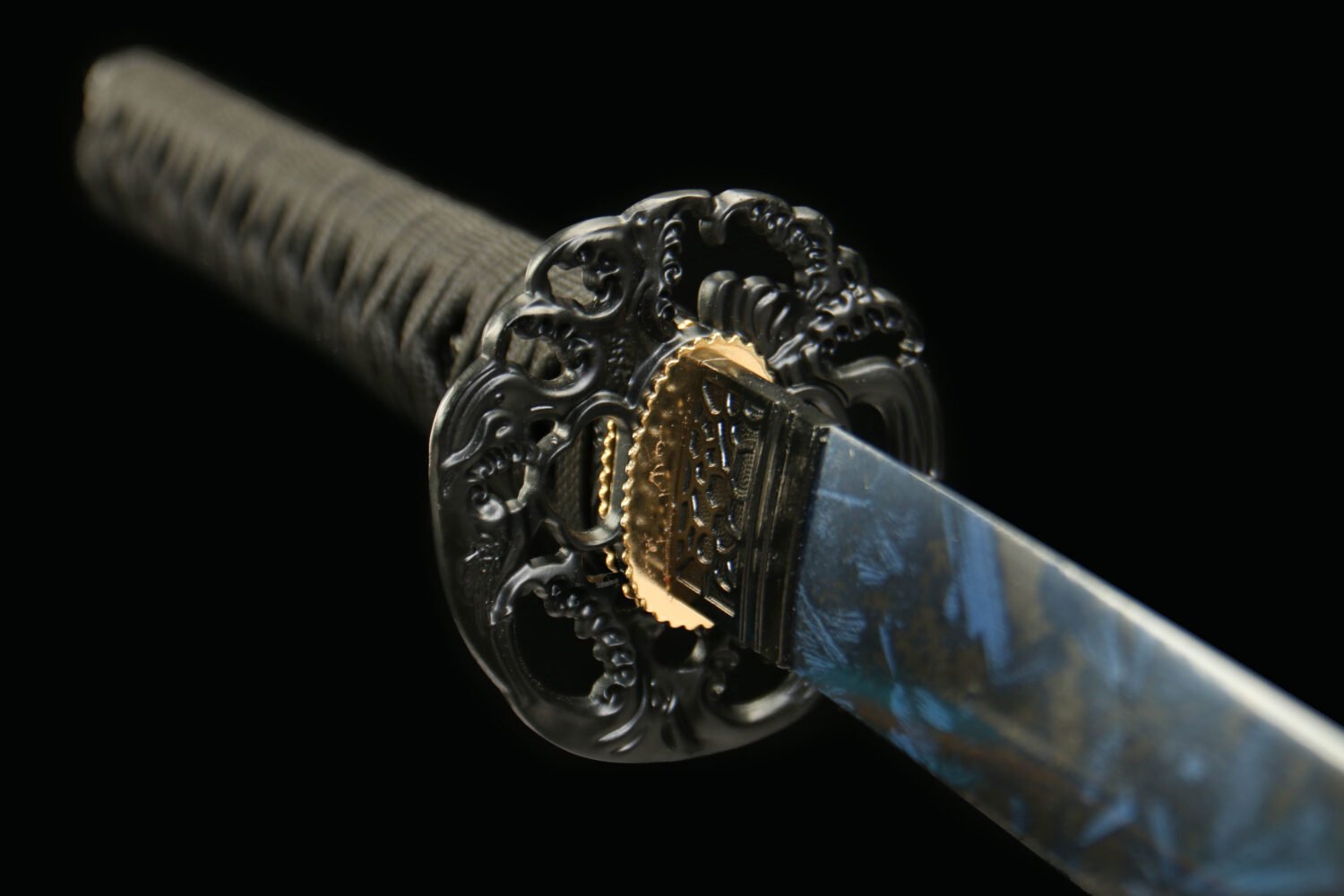 1045 steel - pure handmade Japanese katana - green leather sheath - zinc alloy fittings - Dusk Fang