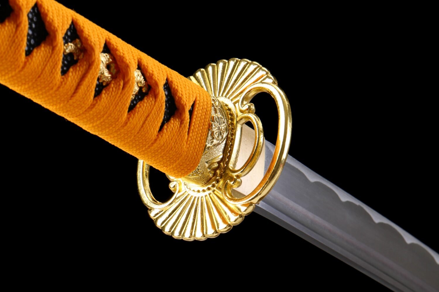 IMG_5888 1065 steel - pure handmade Japanese katana - iron fittings - green leather sheath - gold - red light