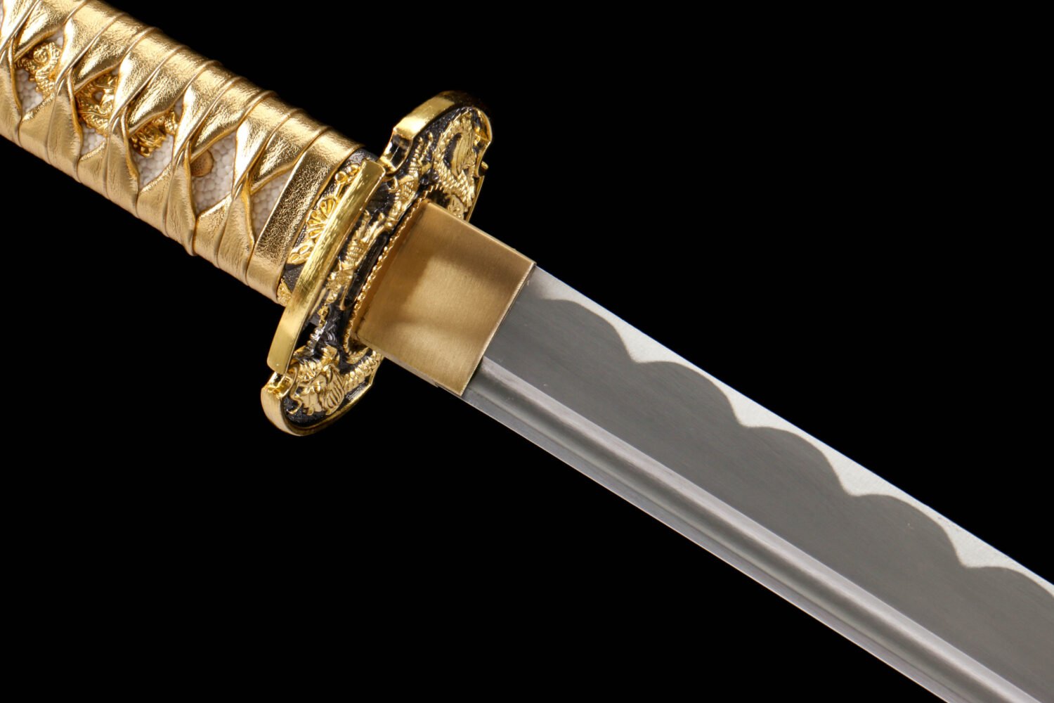 IMG_5901 1065 steel - pure handmade Japanese samurai sword - iron fittings - green leather sheath - gold - golden dragon