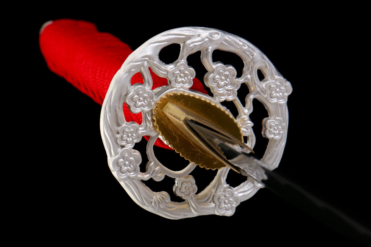 IMG_5928 1065 steel - pure hand-forged samurai sword - iron equipment - green leather sheath - red thread