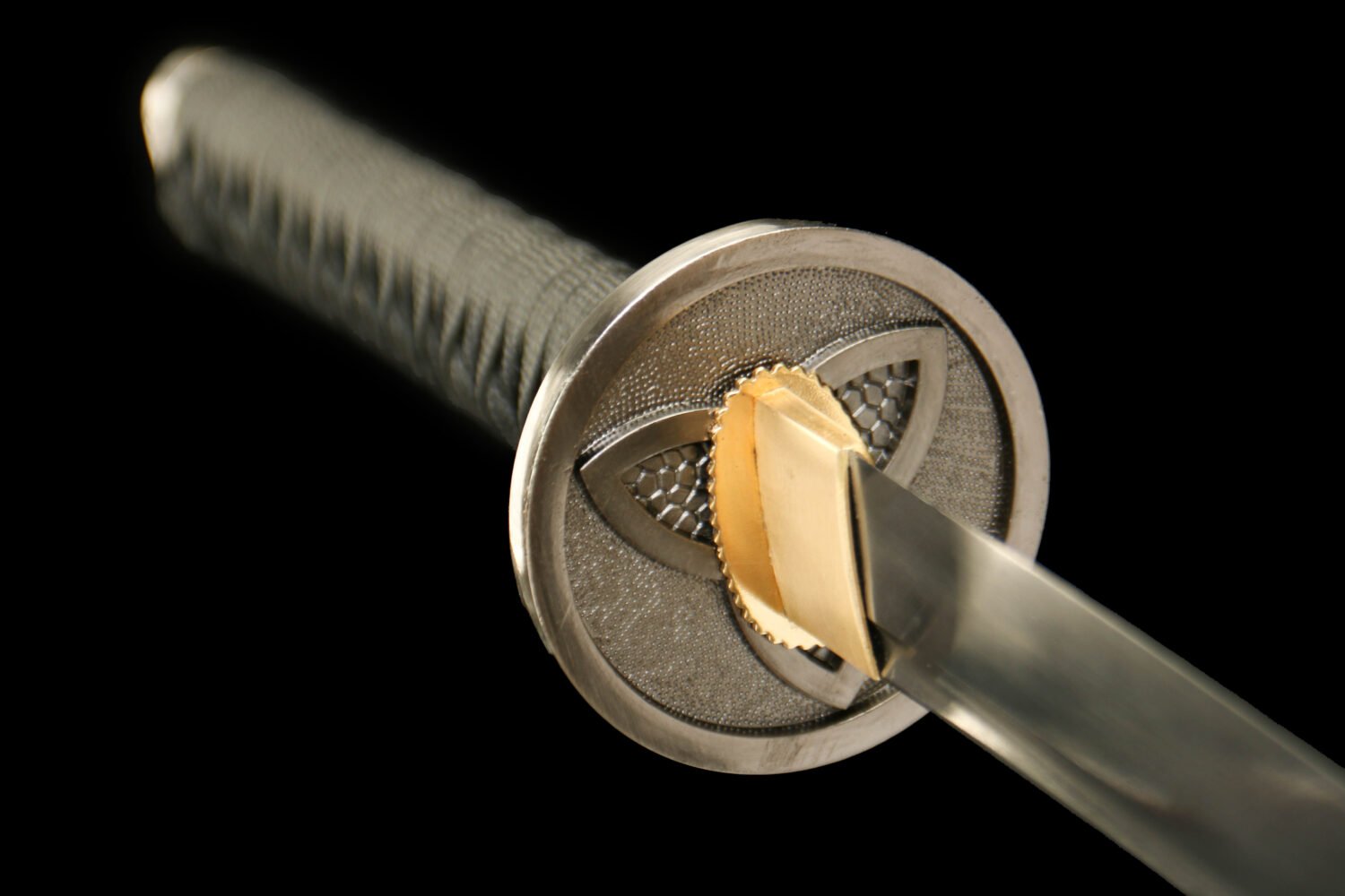 IMG_5999 1065 steel - pure hand-forged samurai sword - green leather sheath - zinc alloy fittings - blue silk