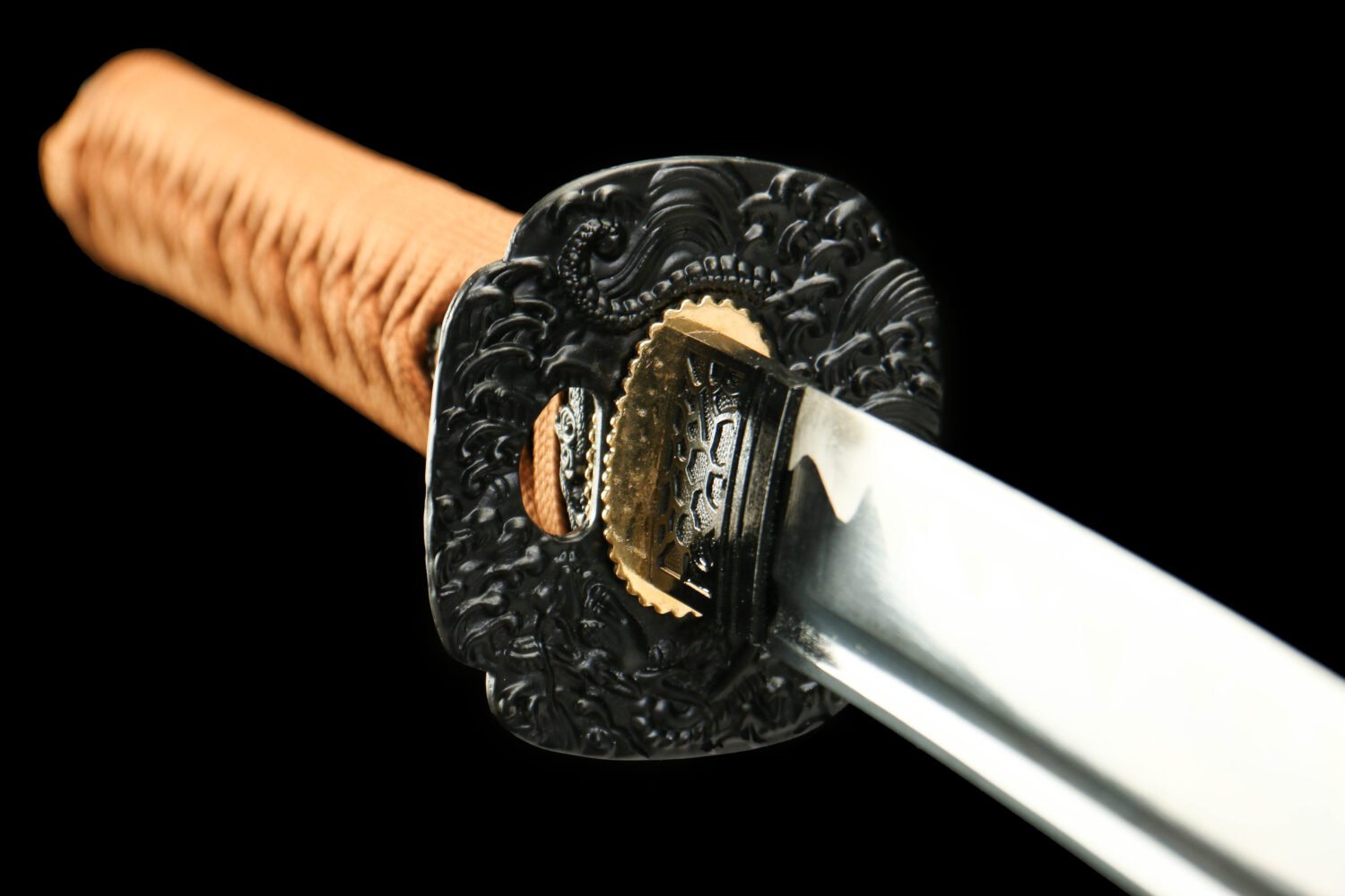 IMG_6103 1065 steel - pure hand-forged samurai sword - green leather sheath - zinc alloy fittings - roasted black - hunting sand