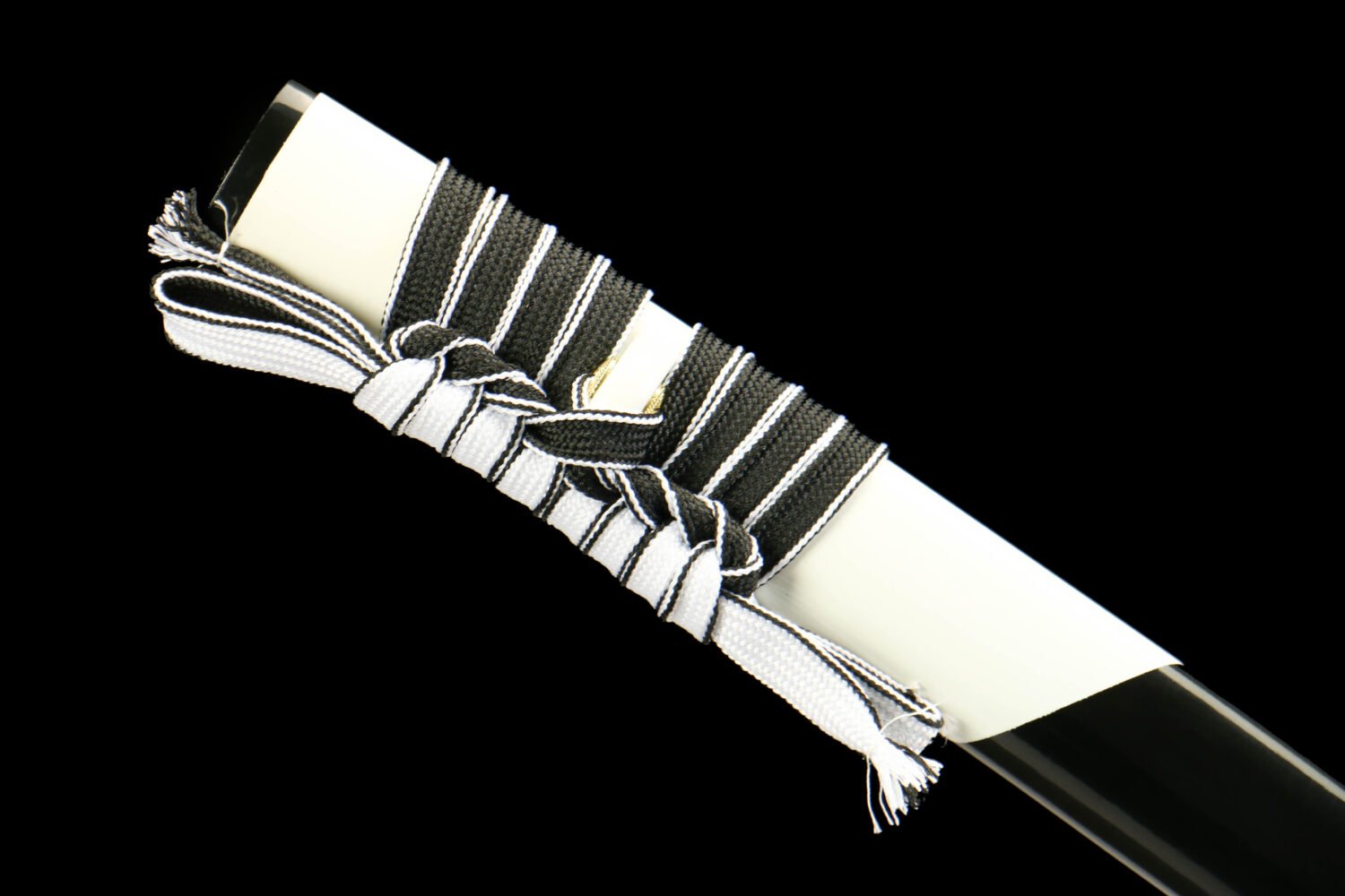 Damascus steel, pure handmade Japanese katana, green leather sheath, twisted pattern, silver plating, frosted magnificent