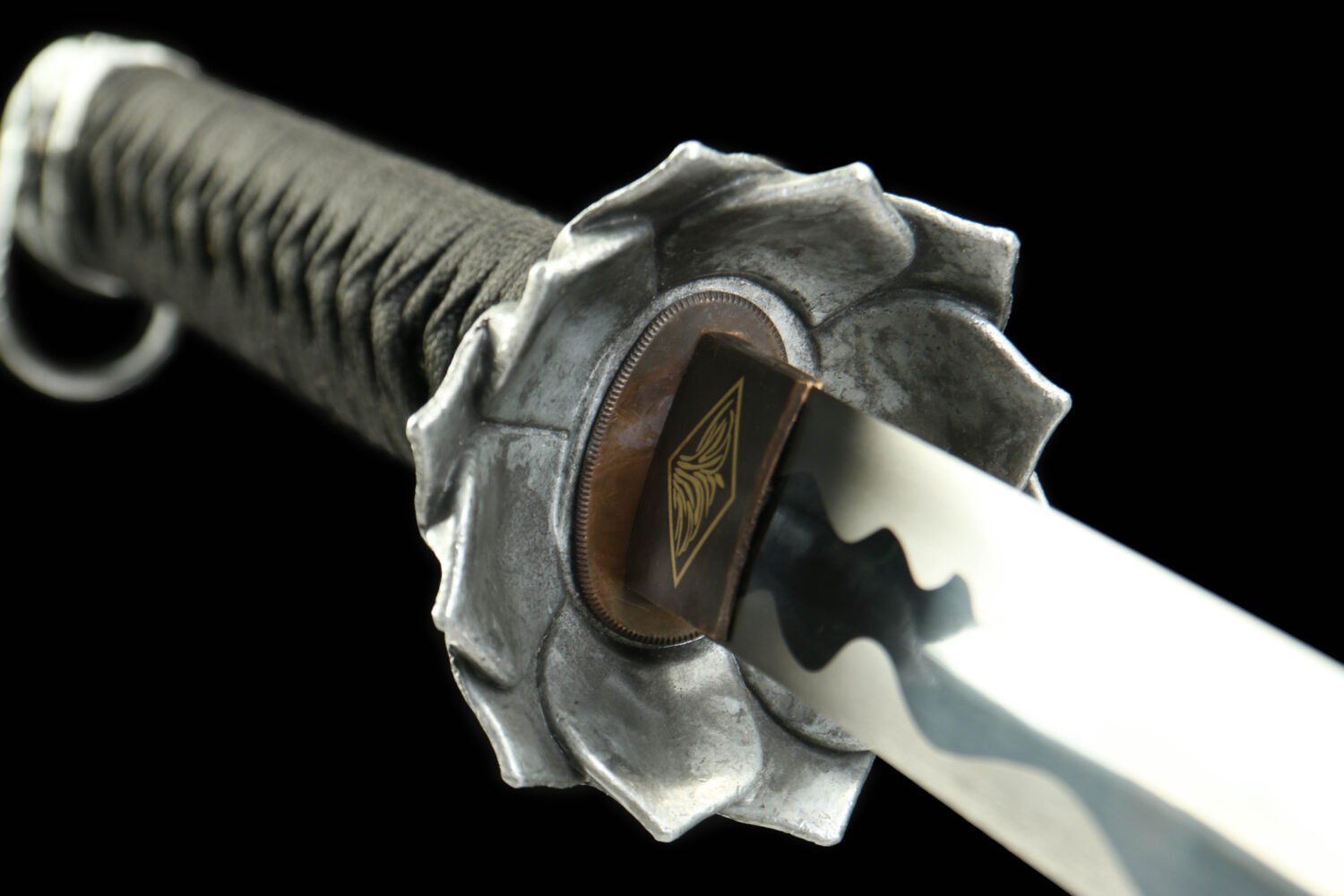 IMG_6532 1065 steel - pure handmade Japanese samurai sword - green leather sheath - zinc alloy fittings - immortal sword