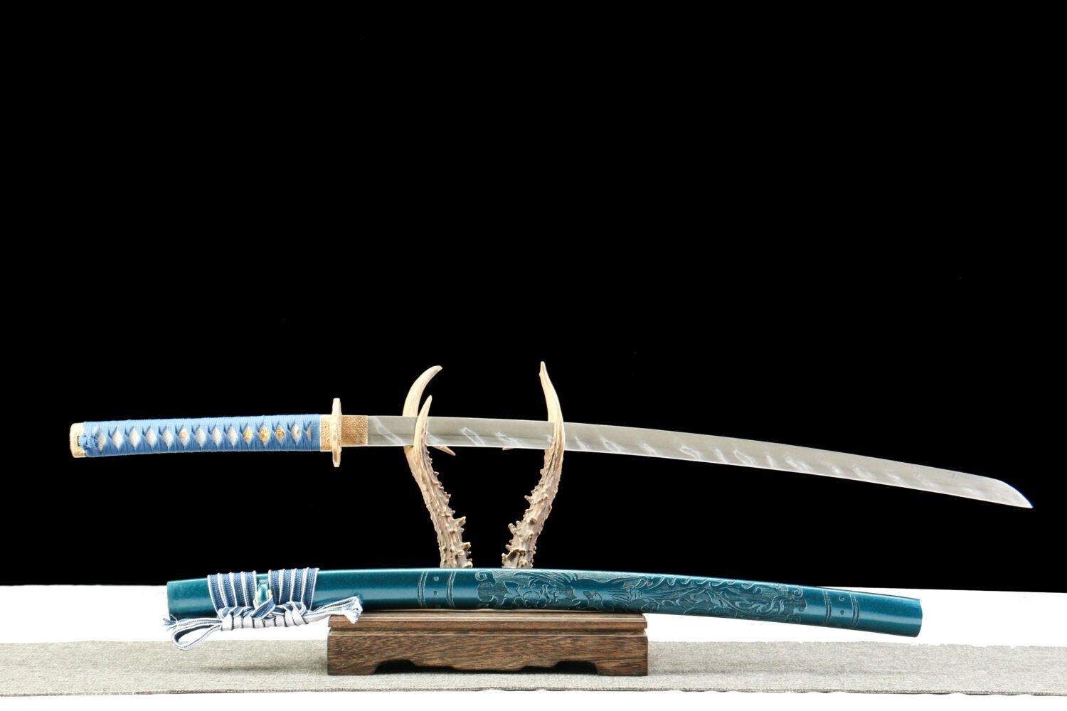 Damascus Steel - Purely Hand-Forged Katana - Green Leather Scabbard - Twisted Pattern - Copper Hardware - Meteorite