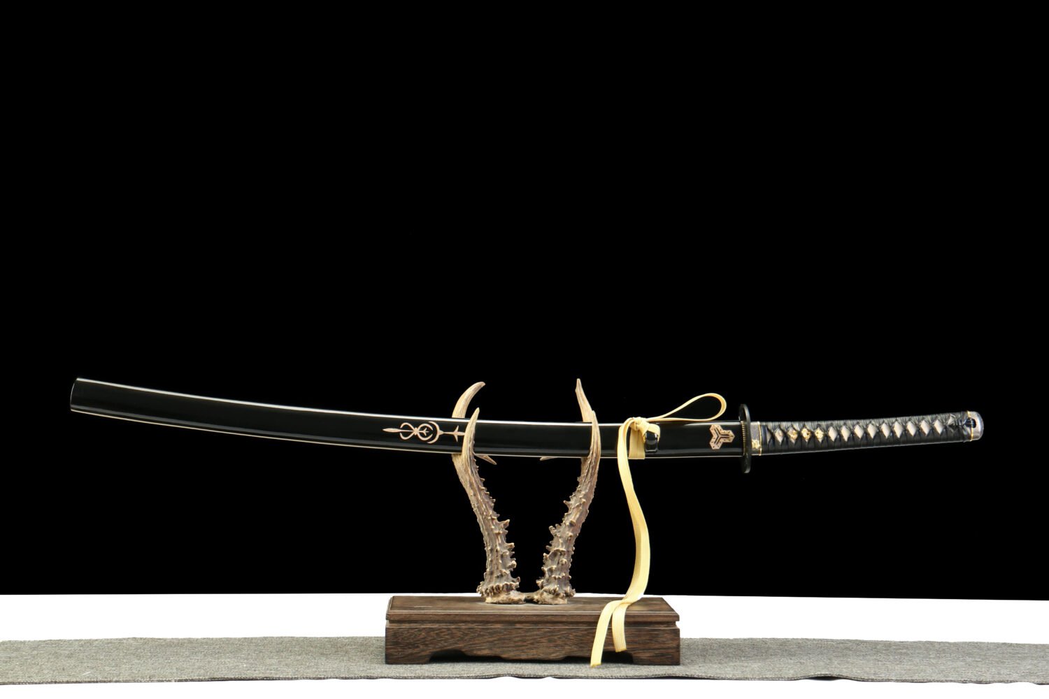1045 steel - pure hand-forged samurai sword - green leather sheath - iron harness - Kill Bill - carbon steel version