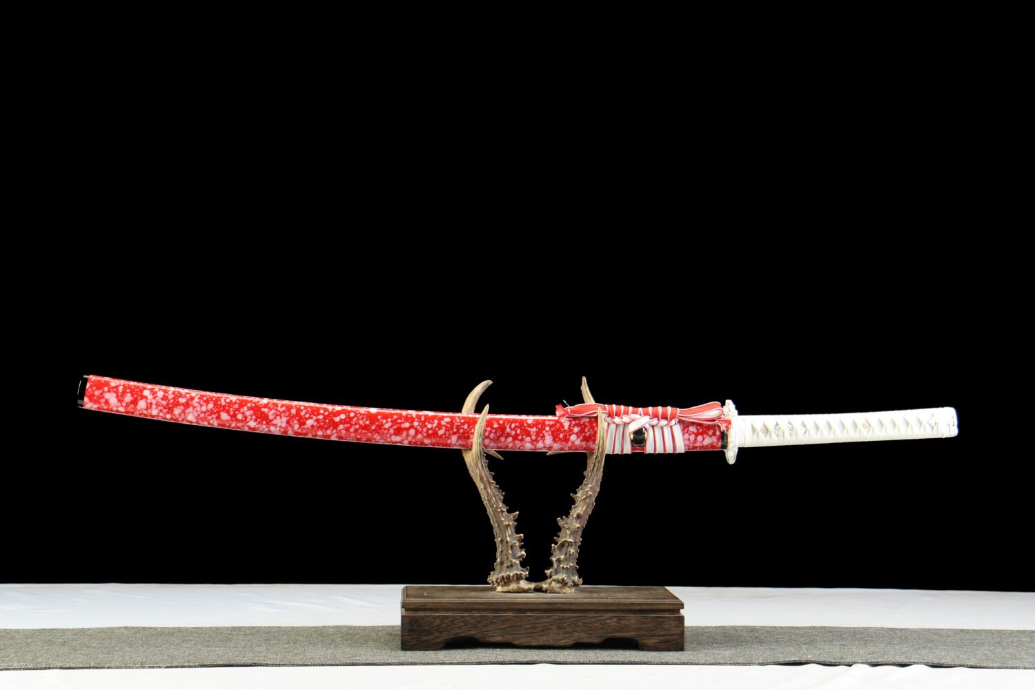 IMG_6880 1065 steel - pure handmade Japanese katana - green leather sheath - zinc alloy fittings - rage