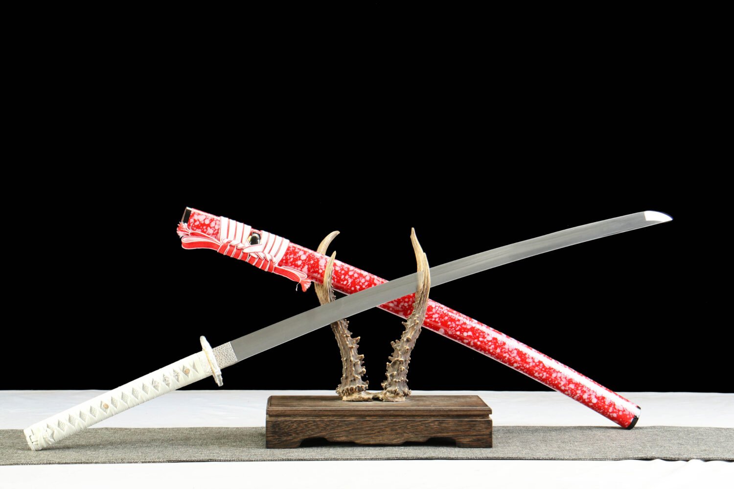 IMG_6911 1065 steel - pure handmade Japanese katana - green leather sheath - zinc alloy fittings - rage