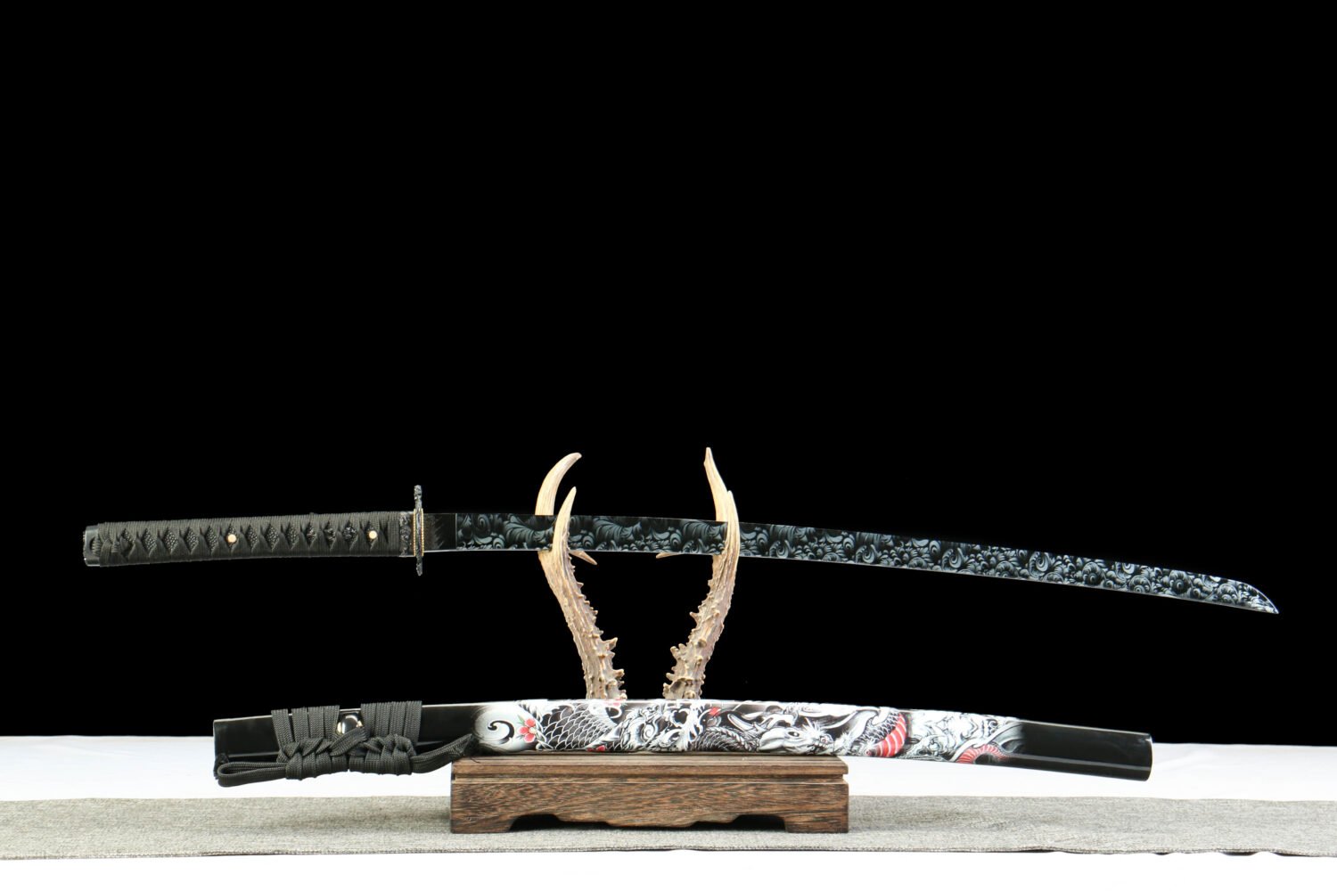 IMG_7048 1065 steel - pure handmade Japanese katana - green leather sheath - zinc alloy fittings - special craftsmanship - world destroyer