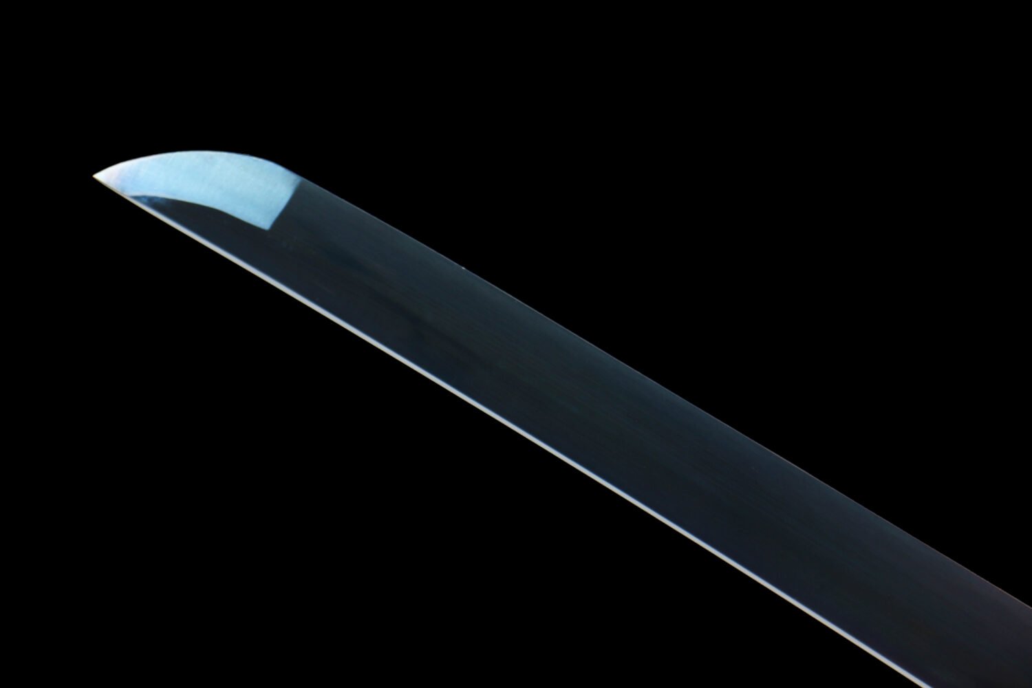 IMG_7093 1065 steel - pure hand-forged samurai sword - green leather sheath - zinc alloy fittings - blued - night