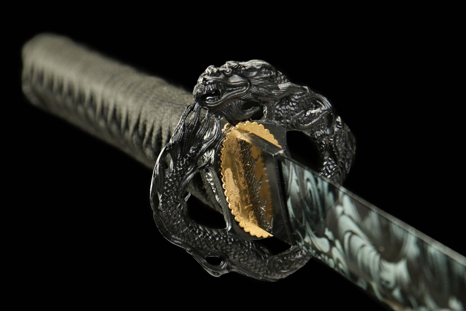 IMG_7100 1065 steel - pure handmade Japanese katana - green leather sheath - zinc alloy fittings - special craftsmanship - world destroyer