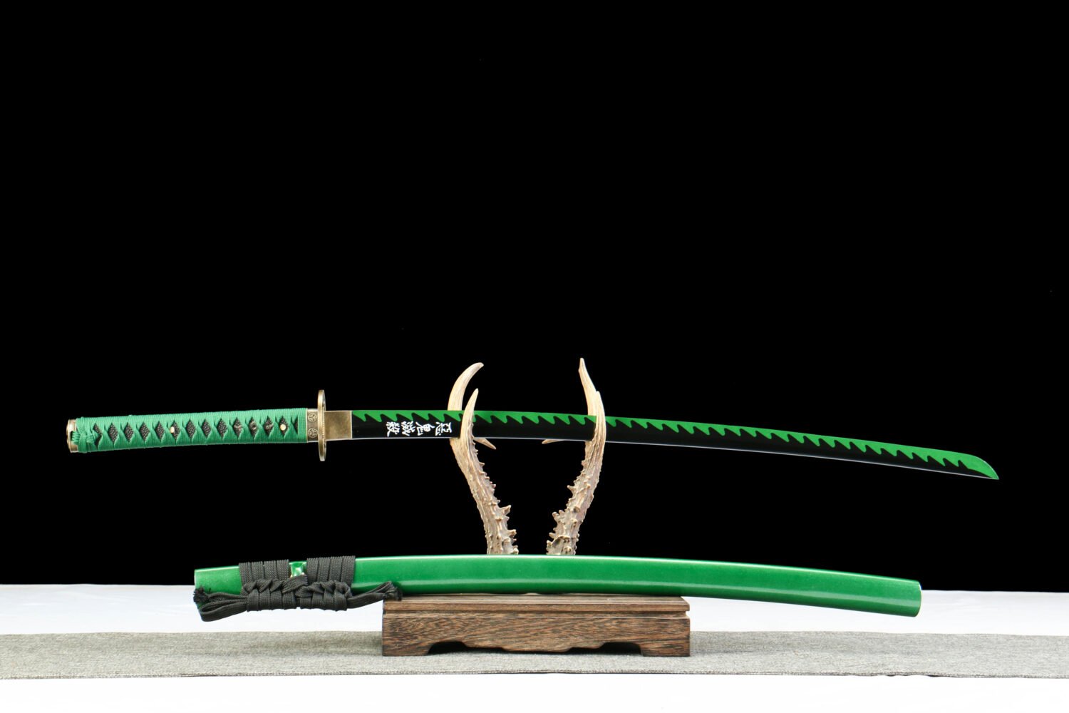 1045 steel - pure hand-forged samurai sword - green leather sheath - zinc alloy fittings - special craftsmanship - Cuishun