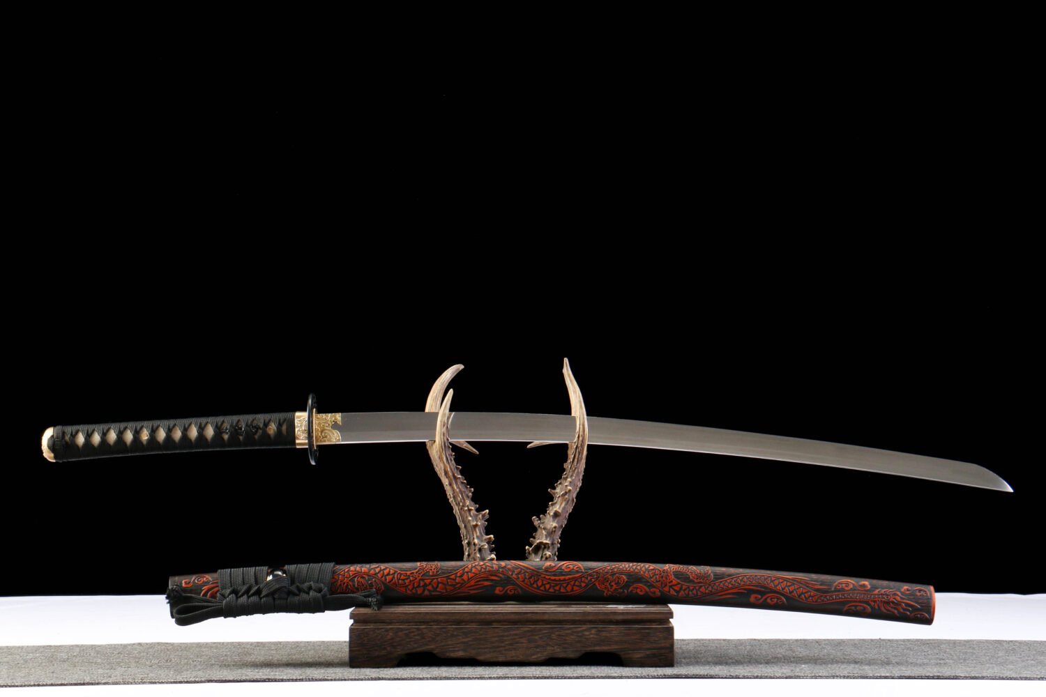 IMG_7901 1065 steel - pure hand-forged samurai sword - green leather sheath - iron equipment - dragon sheath mirror samurai sword - red sky dragon cry