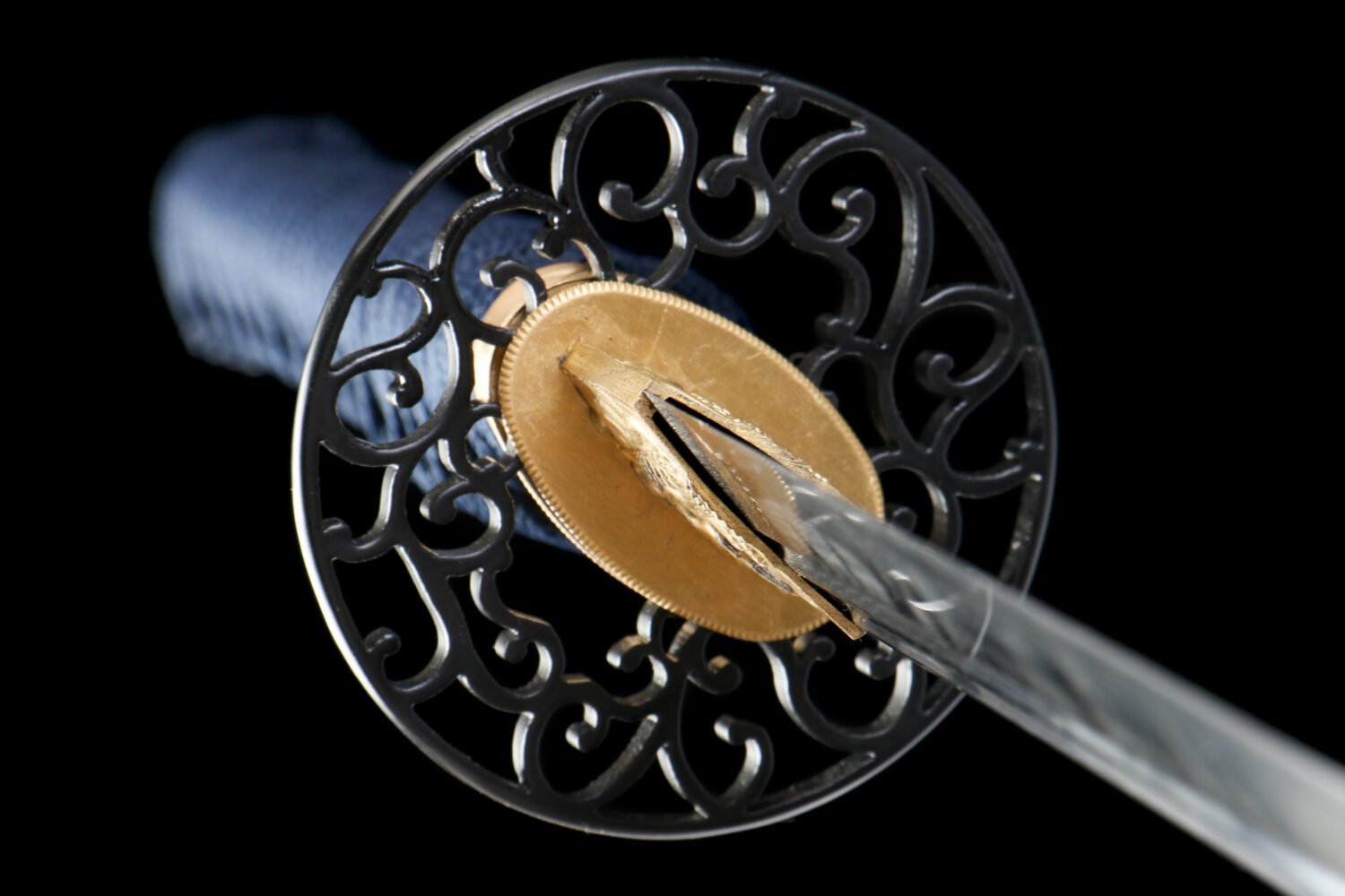 IMG_7984 1065 steel - pure hand-forged samurai sword - green leather sheath - iron equipment - blue flash pelican head made samurai sword - Qingyuan Yaojin