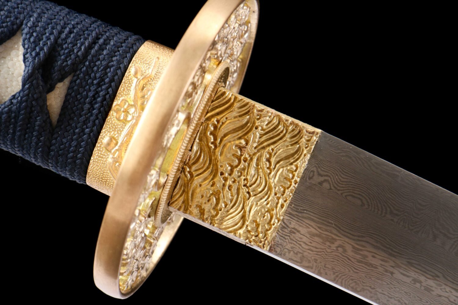 Damascus steel patterned steel - pure handmade Japanese katana - green leather sheath - copper fittings - plum blossom scabbard katana - azure gold